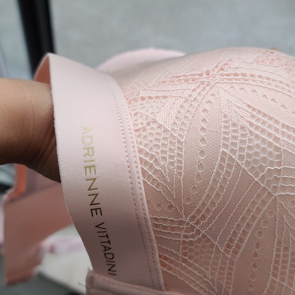 Adrienne vittadini studio bra pink white new - Picture 12 of 12